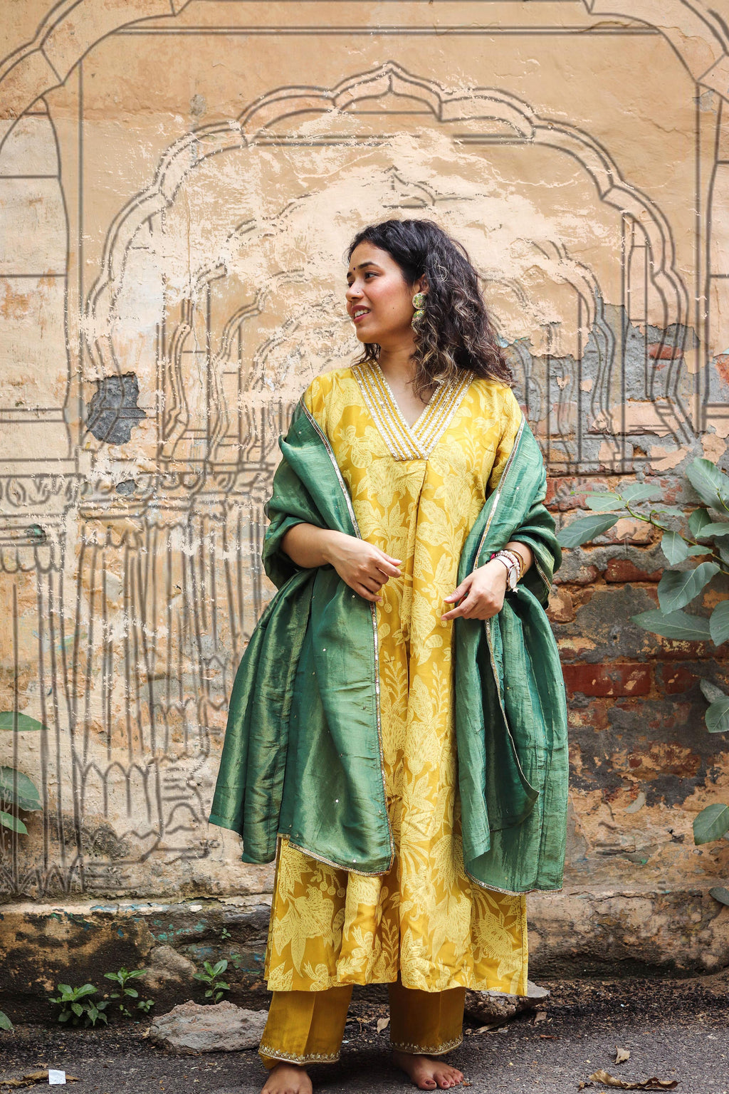 Peela Noor Kurta