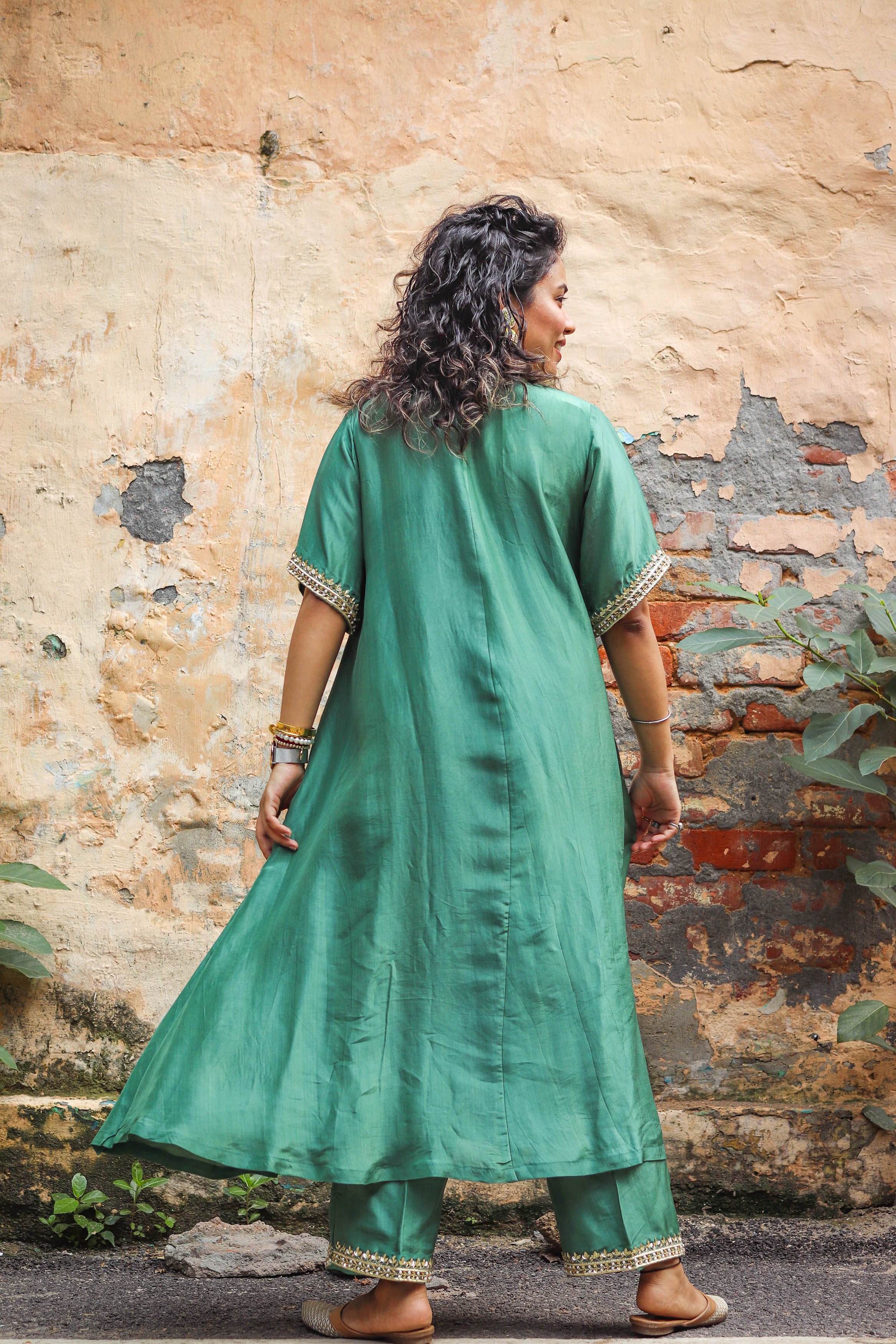 Mishti Kari Kurta